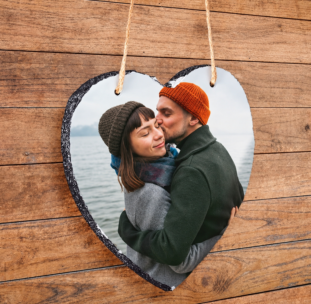 Pizarra corazón personalizada con fotografía sin insignia del proveedor